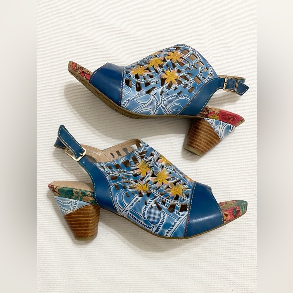 L'Artiste Spring Step Eclipsing Blue Slingback Leather Sandals